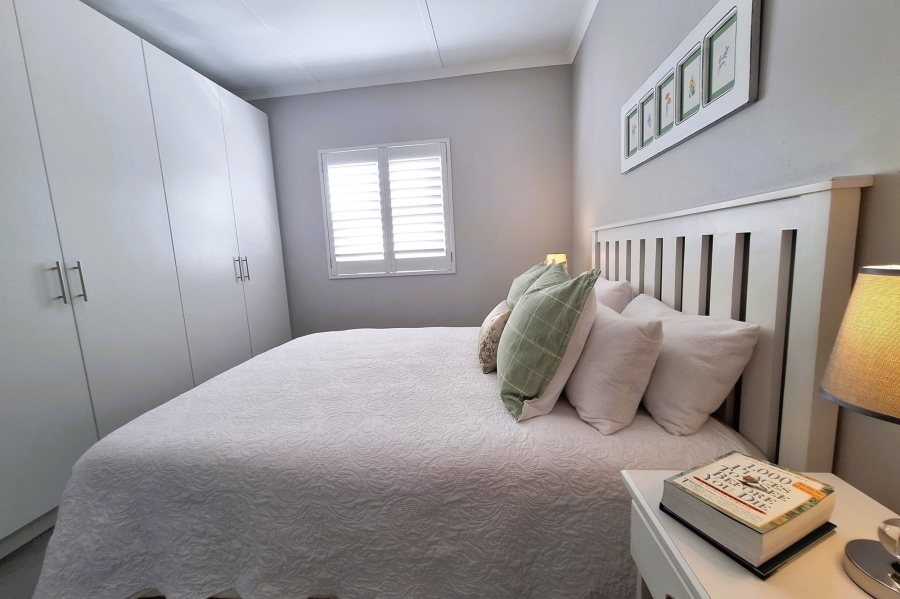 2 Bedroom Property for Sale in Britannia Bay Western Cape